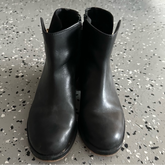 Boots - Picture 1 of 7